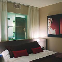 Отель Standing Hôtel Suites by Actisource комната для гостей