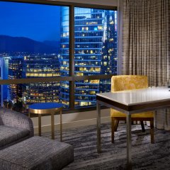 Отель Hyatt Regency Vancouver Канада, Ванкувер - 2 отзыва об отеле, цены и фото номеров - забронировать отель Hyatt Regency Vancouver онлайн комната для гостей фото 4