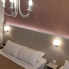 Modern Hotel комната для гостей