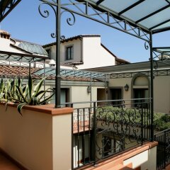 Отель Palazzo Montebello Италия, Флоренция - 12 отзывов об отеле, цены и фото номеров - забронировать отель Palazzo Montebello онлайн балкон