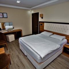 Yayla Otel Турция, Узунгёль - отзывы, цены и фото номеров - забронировать отель Yayla Otel онлайн сейф в номере
