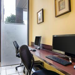 Отель Comfort Inn University Center интерьер отеля фото 2