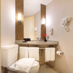 Отель Ibis Bangkok Sathorn Бангкок ванная