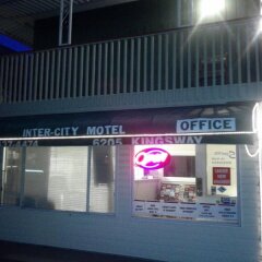 Отель Intercity Motel Канада, Бурнаби - отзывы, цены и фото номеров - забронировать отель Intercity Motel онлайн парковка