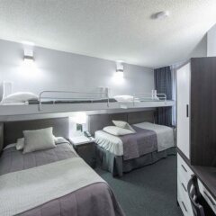 Отель Travelodge Hotel by Wyndham Montreal Centre Канада, Монреаль - отзывы, цены и фото номеров - забронировать отель Travelodge Hotel by Wyndham Montreal Centre онлайн комната для гостей фото 5