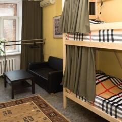 Гостиница Hostel Gostinichnyy proyezd в Москве отзывы, цены и фото номеров - забронировать гостиницу Hostel Gostinichnyy proyezd онлайн Москва балкон