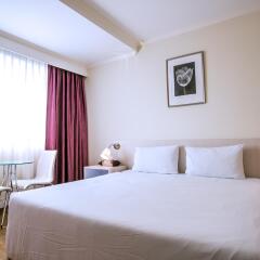 Elizabeth Hotel комната для гостей