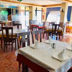 Отель Hostal Sorbas питание