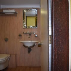 Hotel Aditi International in Mumbai, India from 80$, photos, reviews - zenhotels.com bathroom photo 3