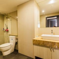 Отель The Place Pratumnak by Pattaya Sunny Rentals Таиланд, Паттайя - отзывы, цены и фото номеров - забронировать отель The Place Pratumnak by Pattaya Sunny Rentals онлайн ванная
