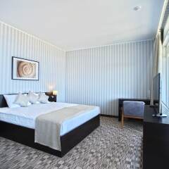 Гостиница Bristol Apart Hotel в Лазаревском отзывы, цены и фото номеров - забронировать гостиницу Bristol Apart Hotel онлайн Лазаревское комната для гостей фото 3