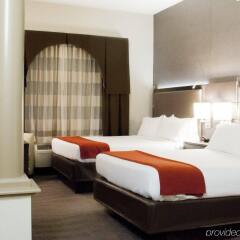 Holiday Inn Express Hotel & Suites Pittsburgh-South Side комната для гостей фото 2