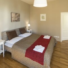 Отель New Town - Apple Apartments Чехия, Прага - 1 отзыв об отеле, цены и фото номеров - забронировать отель New Town - Apple Apartments онлайн комната для гостей фото 9