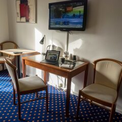 Hotel Årslev Kro удобства в номере фото 2