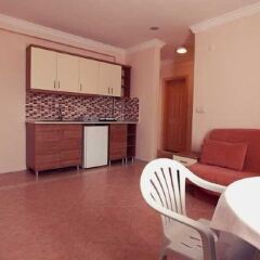 Catty Cats Garden Hotel в номере