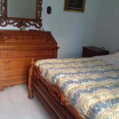 Отель House With one Bedroom in Roma комната для гостей