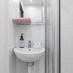 Апартаменты Happy Stay Apartment Osiek 10 Гданьск ванная