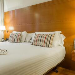 Отель Aparthotel Mariano Cubi Barcelona 4* Стандартный номер с различными типами кроватей фото 2