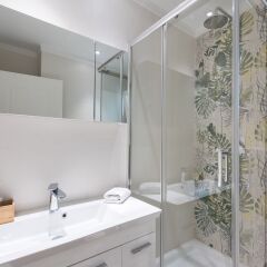 Отель Thessaloniki Seaside Apartment A&B Греция, Салоники - отзывы, цены и фото номеров - забронировать отель Thessaloniki Seaside Apartment A&B онлайн ванная фото 2