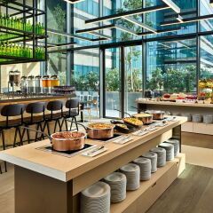 Отель YOTEL Singapore Orchard Road Сингапур питание фото 3