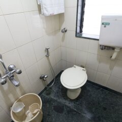 OYO 935 Hotel Palkhee in Mumbai, India from 71$, photos, reviews - zenhotels.com bathroom