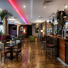 Отель Jurys Inn Exeter гостиничный бар