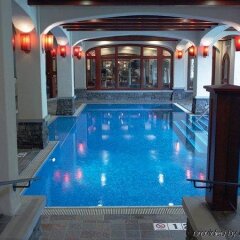 Post Hotel and Spa Лейк Луиз бассейн фото 2