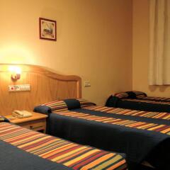 Отель Hostal Los Corchos детские мероприятия фото 2