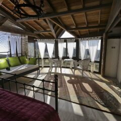 The Stone Castle Boutique Hotel парковка