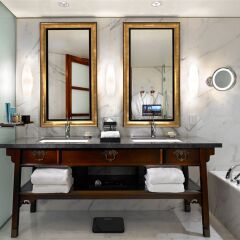 Отель Shangri-La Hotel Vancouver Канада, Ванкувер - отзывы, цены и фото номеров - забронировать отель Shangri-La Hotel Vancouver онлайн ванная фото 2