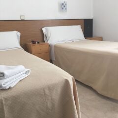 Отель Hostal Residencia Lido комната для гостей фото 2