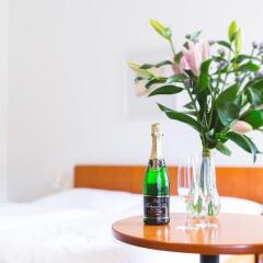 Отель Astoria & Medical Spa в номере фото 2