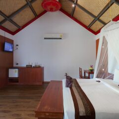 Отель Phi Phi Long Beach Resort & Villa спа