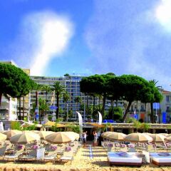 Le Grand Hotel Cannes пляж фото 2