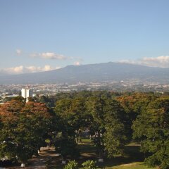 Отель Crowne Plaza San Jose Corobici балкон