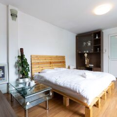 Отель City Center & Good Security Area/Easternstay комната для гостей фото 4