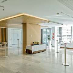 Отель NH Collection Madrid Eurobuilding интерьер отеля