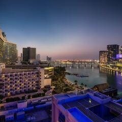Отель Beach Rotana Residences бассейн фото 2