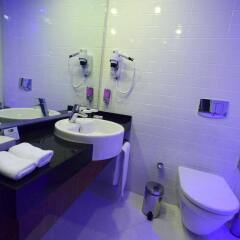 Отель Holiday Inn Express Istanbul Altunizade ванная фото 2