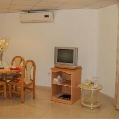 Отель Golden Beach Motel ОАЭ, Шарджа - 1 отзыв об отеле, цены и фото номеров - забронировать отель Golden Beach Motel онлайн комната для гостей фото 3