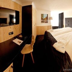 Отель Sport & Wellness Hotel San Gian St Moritz Швейцария, Санкт-Мориц - отзывы, цены и фото номеров - забронировать отель Sport & Wellness Hotel San Gian St Moritz онлайн удобства в номере