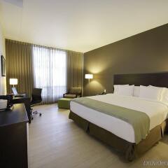 Отель Holiday Inn Express Panama комната для гостей фото 3