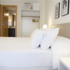 Отель ALEGRIA Chic Apartments Испания, Санта-Сусанна - отзывы, цены и фото номеров - забронировать отель ALEGRIA Chic Apartments онлайн комната для гостей фото 4