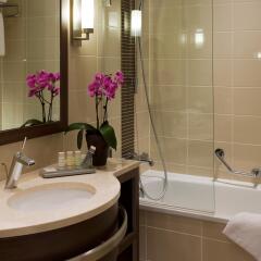 Отель Paris Marriott Opera Ambassador ванная