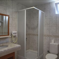 Yali Hotel Турция, Сиде - отзывы, цены и фото номеров - забронировать отель Yali Hotel онлайн ванная фото 2