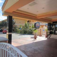 Отель Starlight Inn Canoga Park США, Лос-Анджелес - отзывы, цены и фото номеров - забронировать отель Starlight Inn Canoga Park онлайн парковка