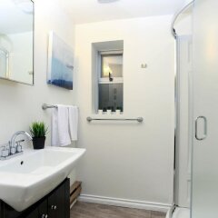Отель 2bdr Suite UBC by Elevate Rooms Канада, Ванкувер - отзывы, цены и фото номеров - забронировать отель 2bdr Suite UBC by Elevate Rooms онлайн ванная