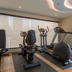 Отель Glow Sukhumvit 5 By Centropolis Бангкок фитнесс-зал фото 2