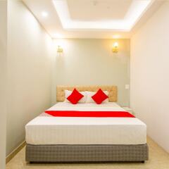 OYO 411 Van Nam Hotel Ханой комната для гостей фото 3