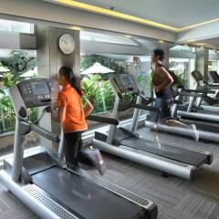 Dusit Thani Bangkok Hotel фитнесс-зал